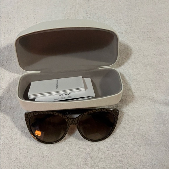 Michael Kors sunglasses - Picture 1 of 2